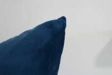 Load image into Gallery viewer, THEDA, 18x18&#39;&#39; - Pillow Cover