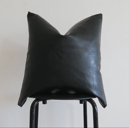 DELPHINE, 18x18'' - Pillow Cover