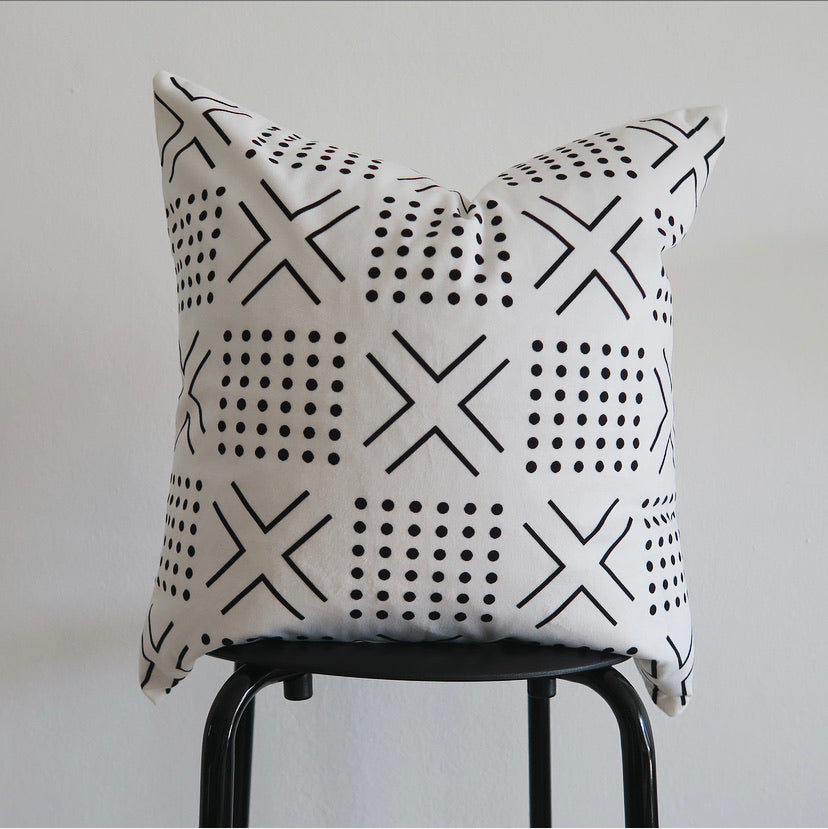 RHEA, 18x18” - Pillow Cover